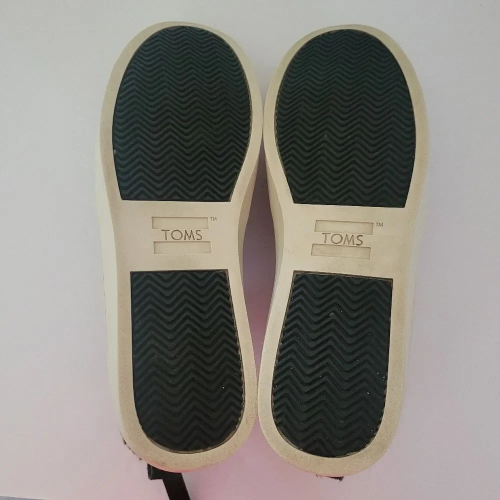 TOMS Paxton Black Croc Embossed Leather Faux Fur Lined Slip-on Sneakers